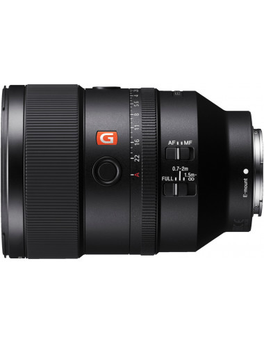 Sony FE 135mm f/1.8 GM