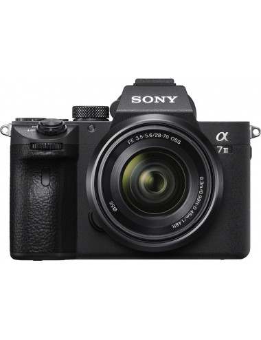 Sony  A7 III + 28-70mm f/3.5-5.6. Pronta consegna