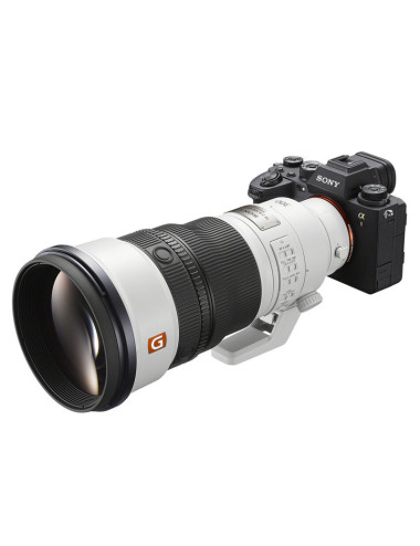 Sony FE 300mm F/2.8 GM OSS. 2-year Sony warranty