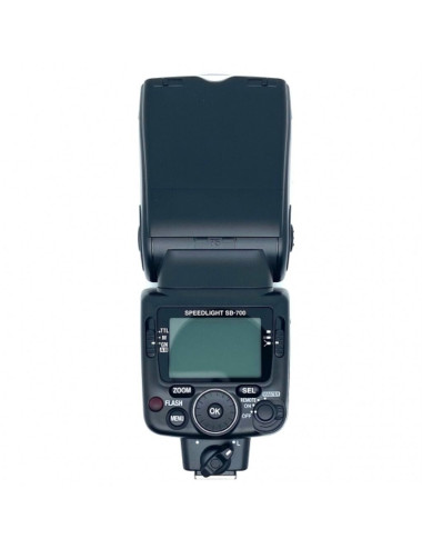 Flash Nikon SB-700. Garanzia Nikon 2 anni
